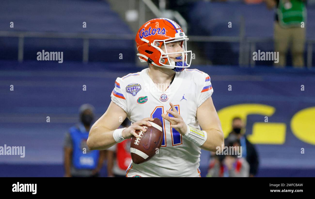 Florida quarterback Kyle Trask (11) throws the ball during the Cotton