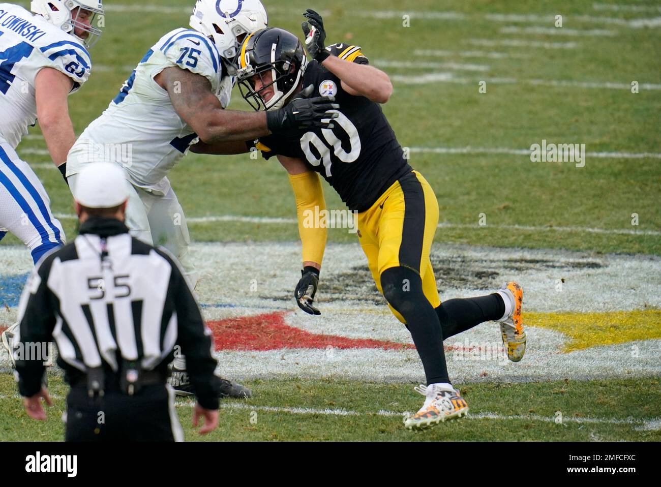 Pittsburgh Steelers offensive tackle Chaz Green warms up before a preseason  NFL football game against the Carolina Panthers Friday, Aug. 27, 2021, in  Charlotte, N.C. (AP Photo/Jacob Kupferman Stock Photo - Alamy