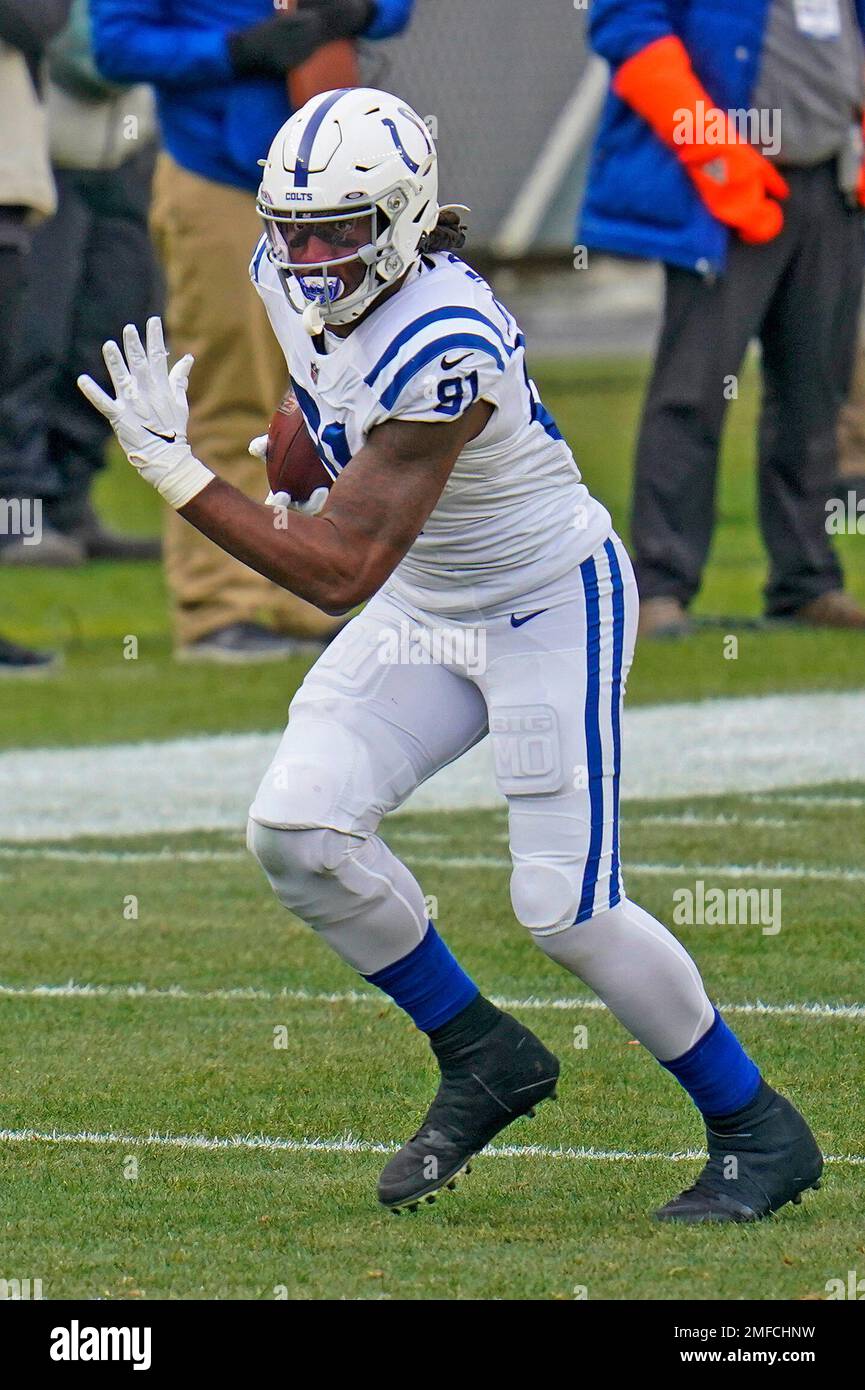 Indianapolis Colts tight end Mo Alie-Cox (81) runs a drill as the