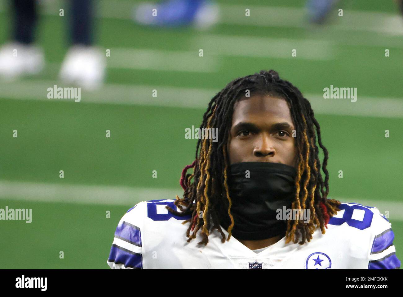 Dallas Cowboys wide receiver CeeDee Lamb (88) carries the ball against the  Washington Commanders during an NFL football game in Arlington, Texas,  Sunday, Oct. 2, 2022. (AP Photo/Ron Jenkins Stock Photo - Alamy