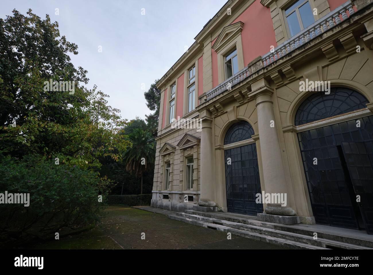One of the stately houses, used for offices. At the Orto Botanico, Botanical Garden. In Naples, Napoli, Italy, Italia. Stock Photo