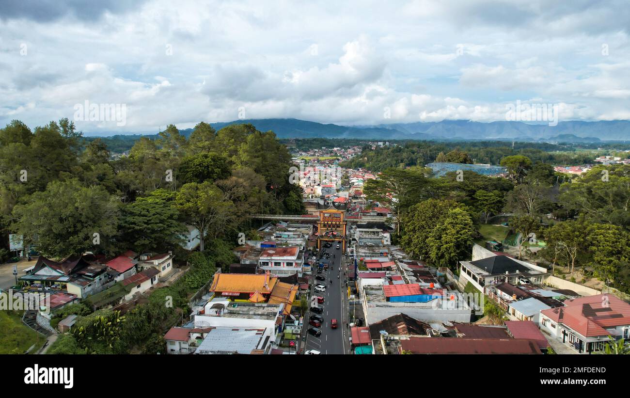 Aerial view of This bridge has a length of 90 metres and width of 3.8 metres connecting the fortress of Fort De Kock and Bukittinggi Zoo. Stock Photo