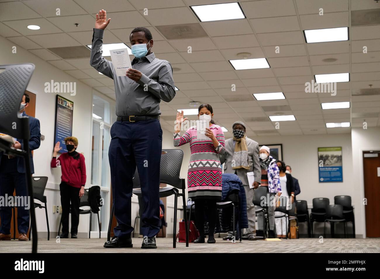 Candidates for American citizenship recite the Oath of Allegiance