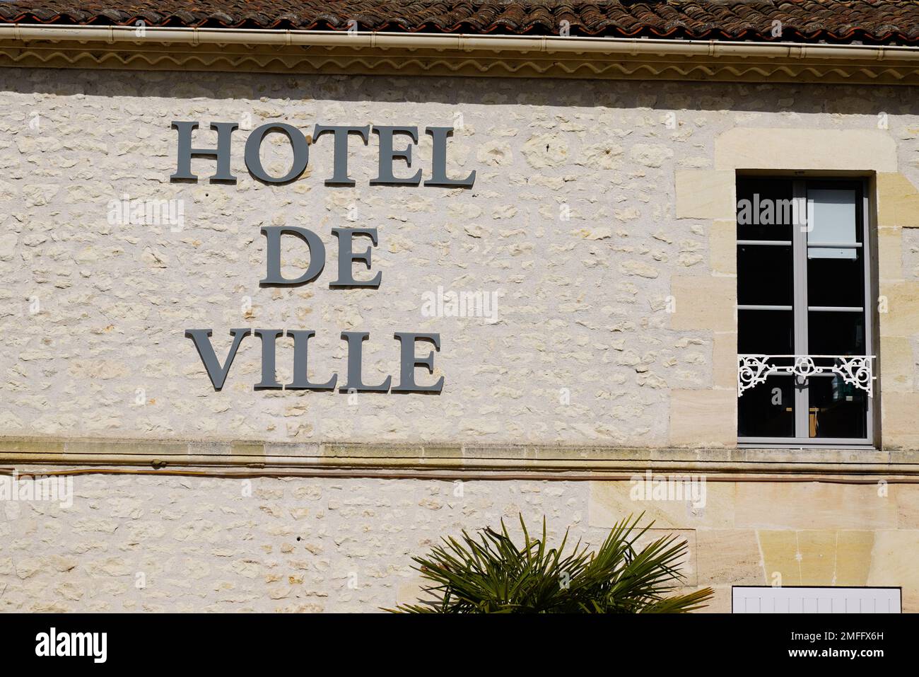 hotel de ville text sign in building facade means in french city hall