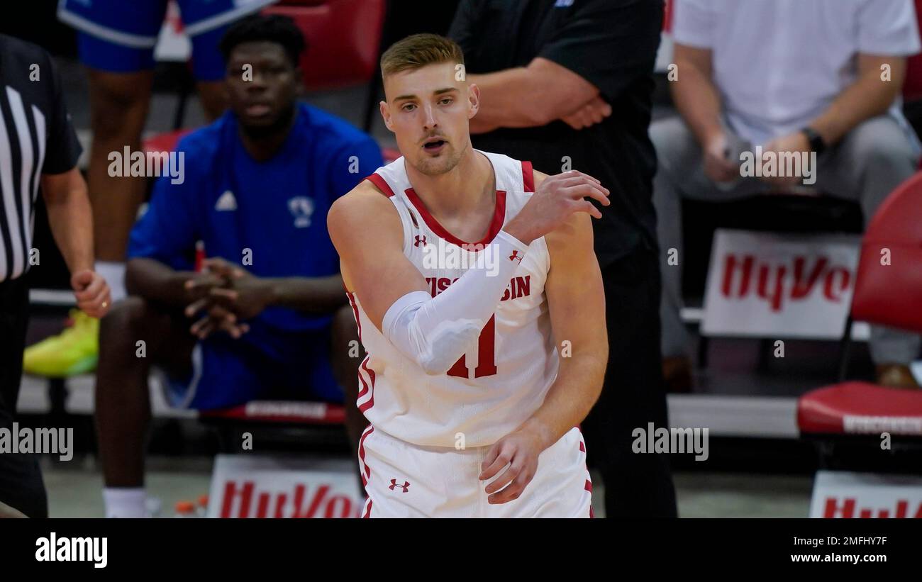 Wisconsin's Micah Potter (11) during the first half of an NCAA college