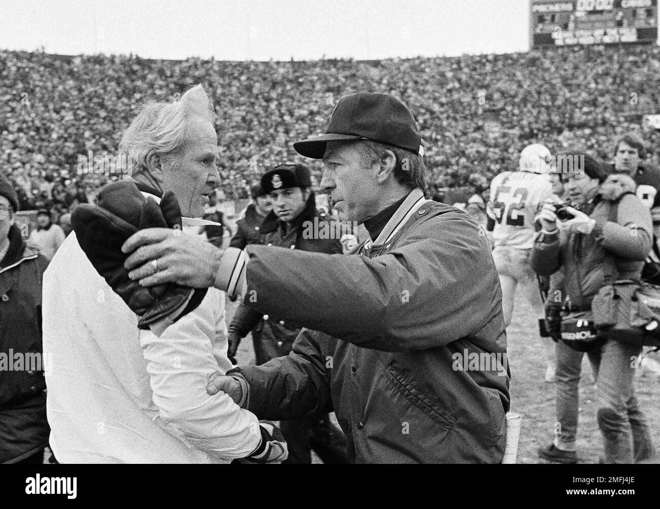 FILE In this Jan. 8, 1983, file photo, St. Louis Cardinals coach Jim Hanifan, left, and Green