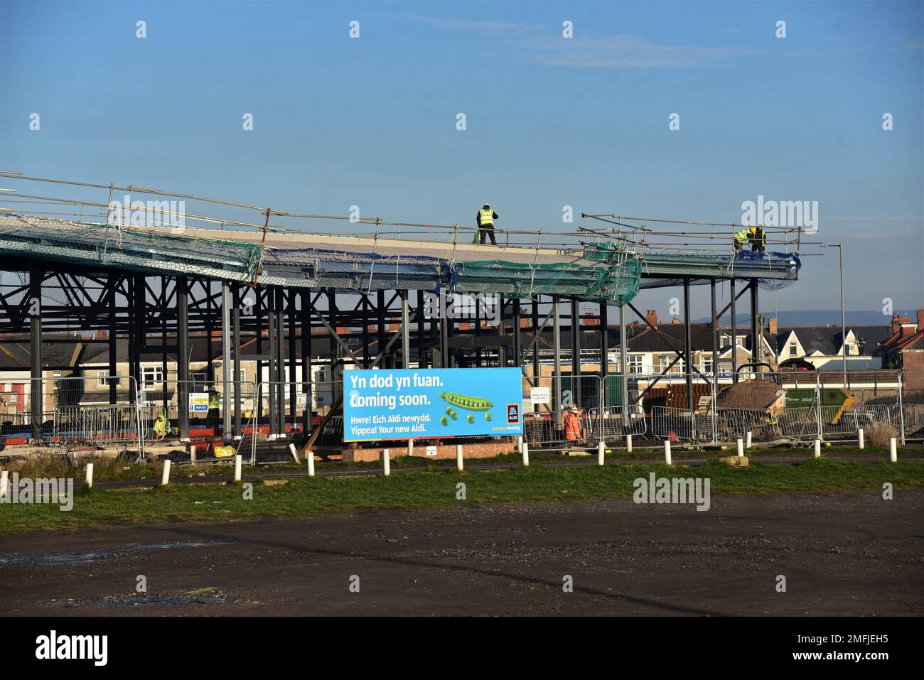 Pictures show a new ADLI discount superstore being constructed at the Salt Lake site, Porthcawl, Bridgend, South Wales. Stock Photo