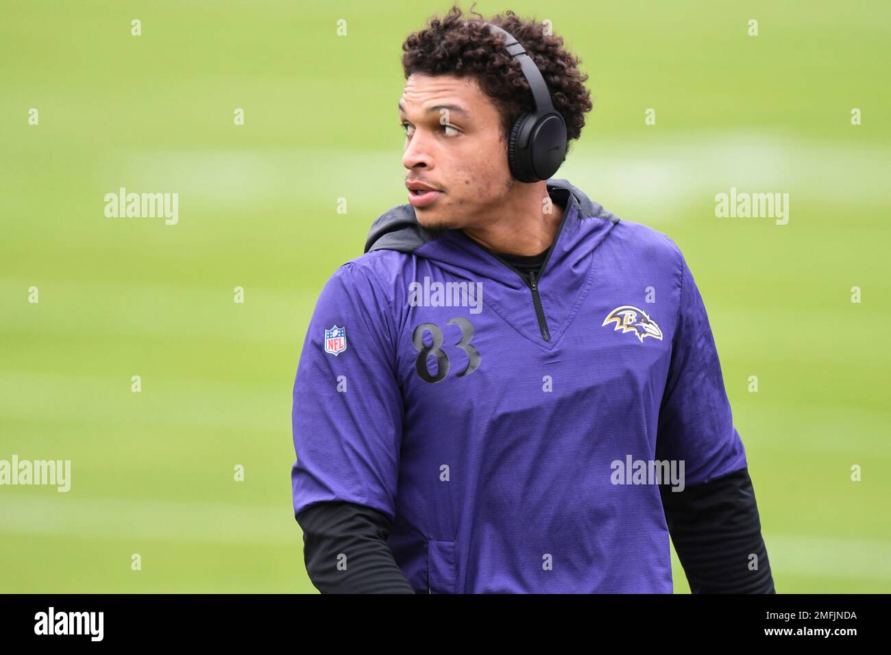 Baltimore Ravens wide receiver Willie Snead warms up while wearing Crucial  Catch logos on his shirt and glove prior to an NFL football game against  the Cincinnati Bengals, Sunday, Oct. 11, 2020