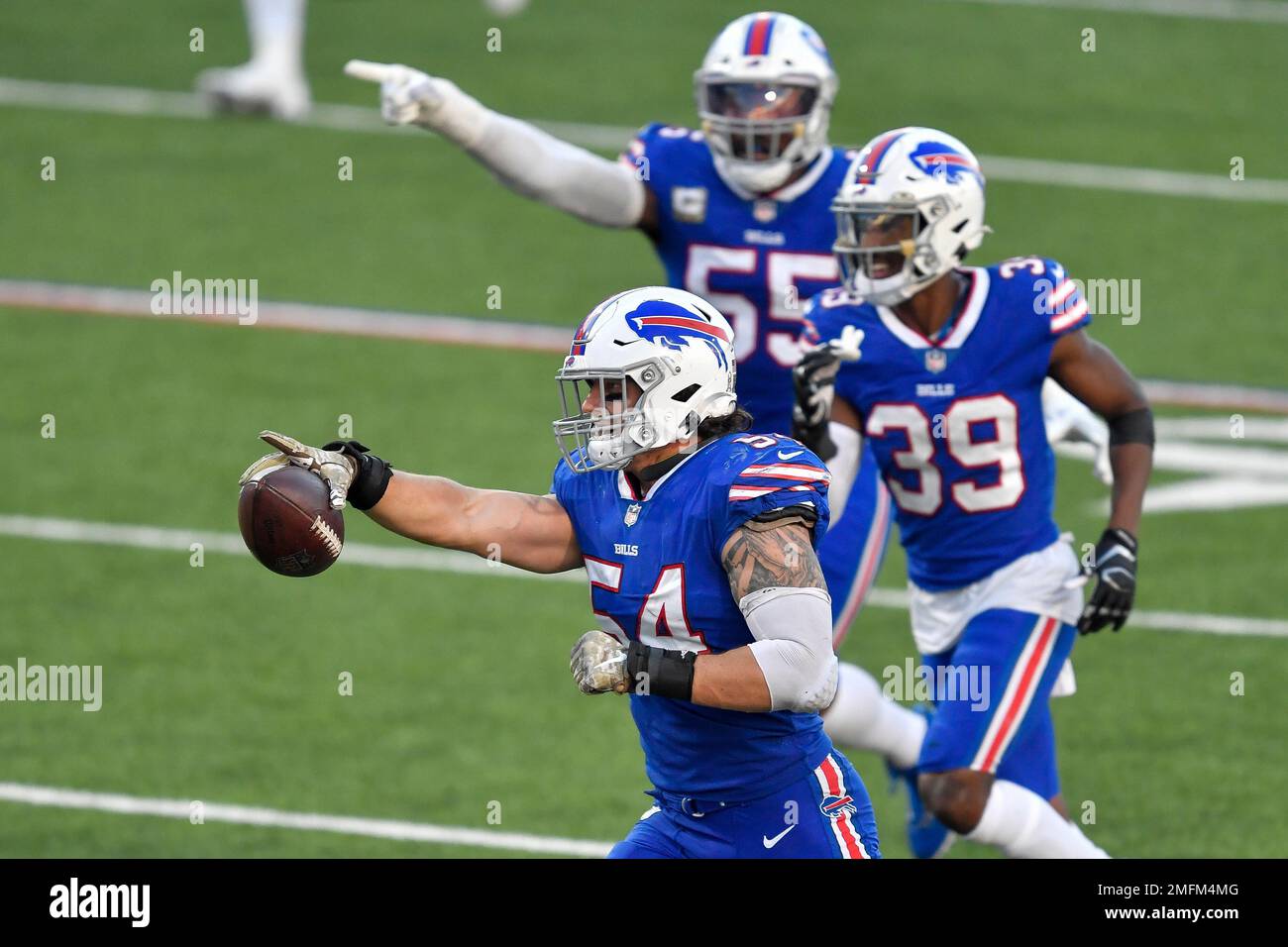 Buffalo Bills linebacker A.J. Klein (54) in action against the New