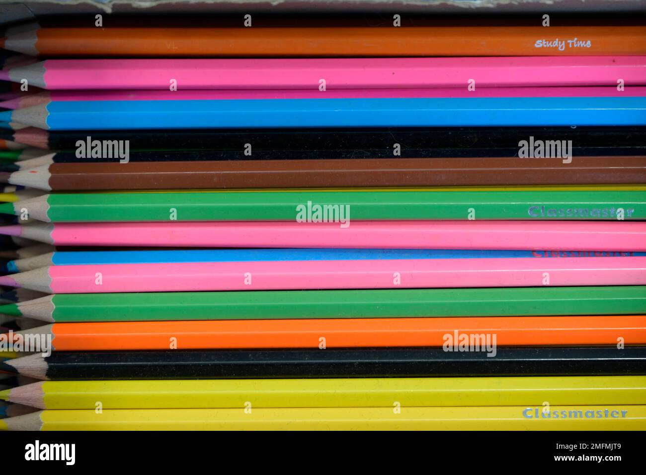 Coloured line drawing hi-res stock photography and images - Alamy
