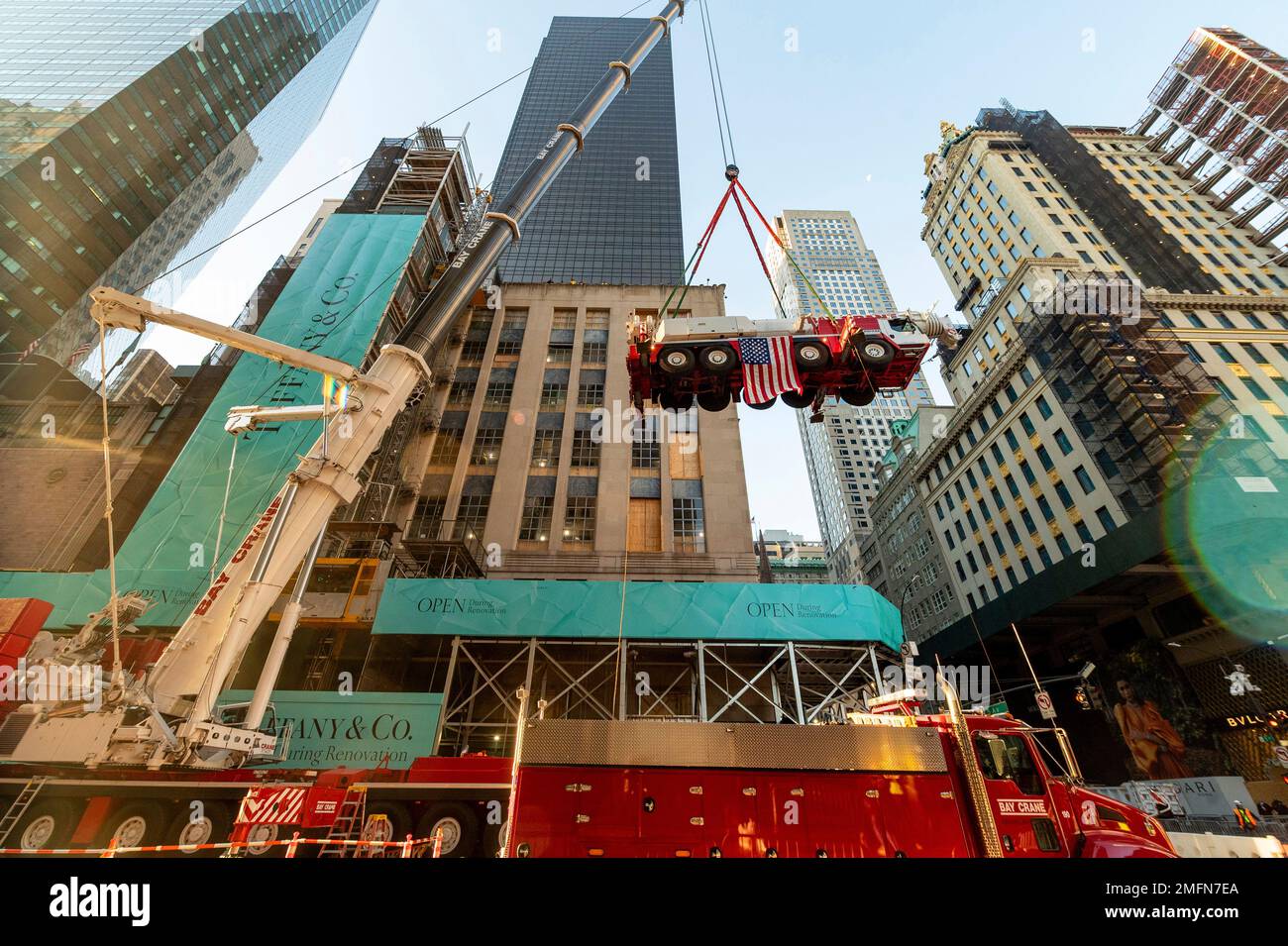 For Tiffany & Co., a Rooftop Addition Wrapped in Glass - The New York Times