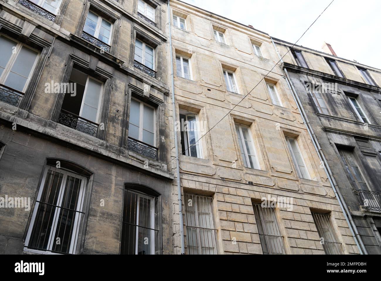Before and After clean building facades with difference of wash clean ...