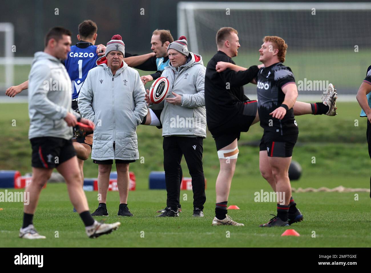 Cardiff, UK. 25th Jan, 2023. Warren Gatland, the head coach of Wales rugby team (2 l) looks on during the Wales rugby training session, Vale of Glamorgan on Wednesday 25th January 2023. The team are preparing for this years Guinness Six nations championship . pic by Andrew Orchard/Andrew Orchard sports photography/ Alamy Live News Credit: Andrew Orchard sports photography/Alamy Live News Stock Photo