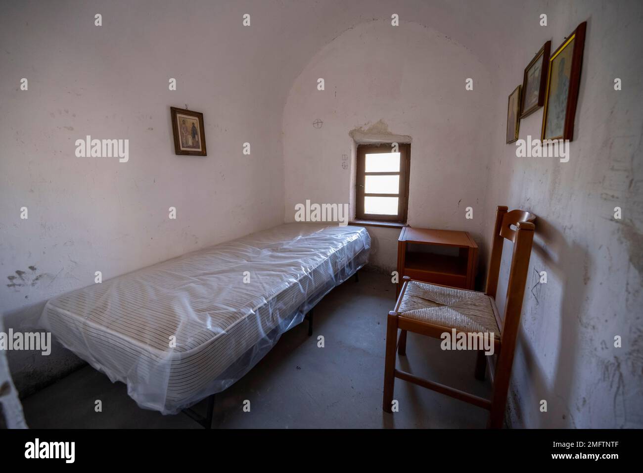 Interior with bed, Old Byzantine Monastery of the Egg, Iera Moni Agiou