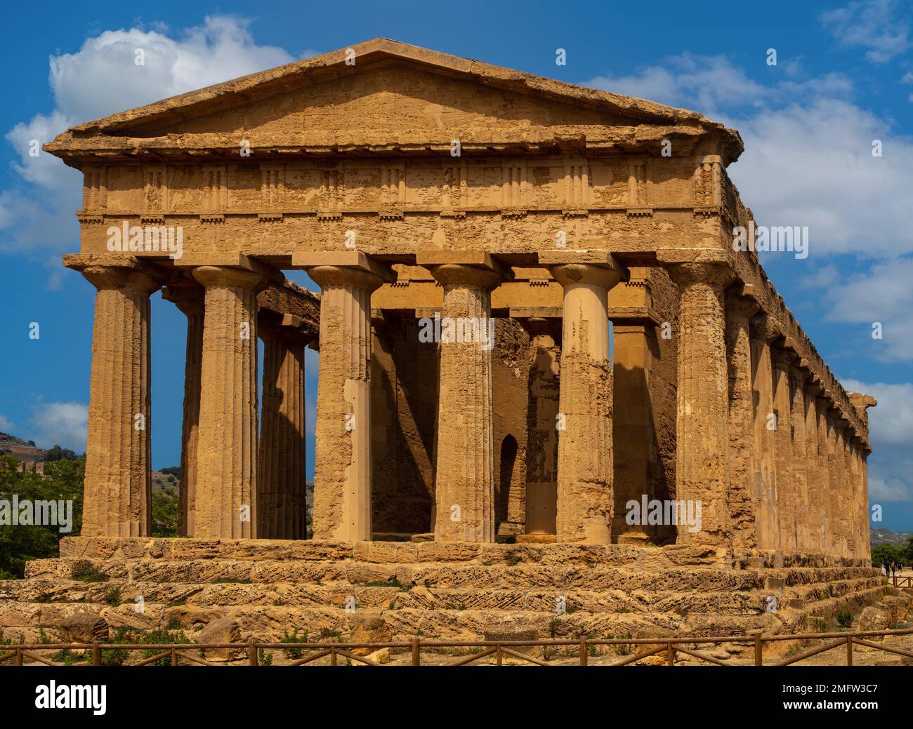 Temple of Concordia, 425 BC, one of the best preserved temples, Valley of the Temples, Agrigento, Sicily, Agrigento, Sicily, Italy Stock Photo