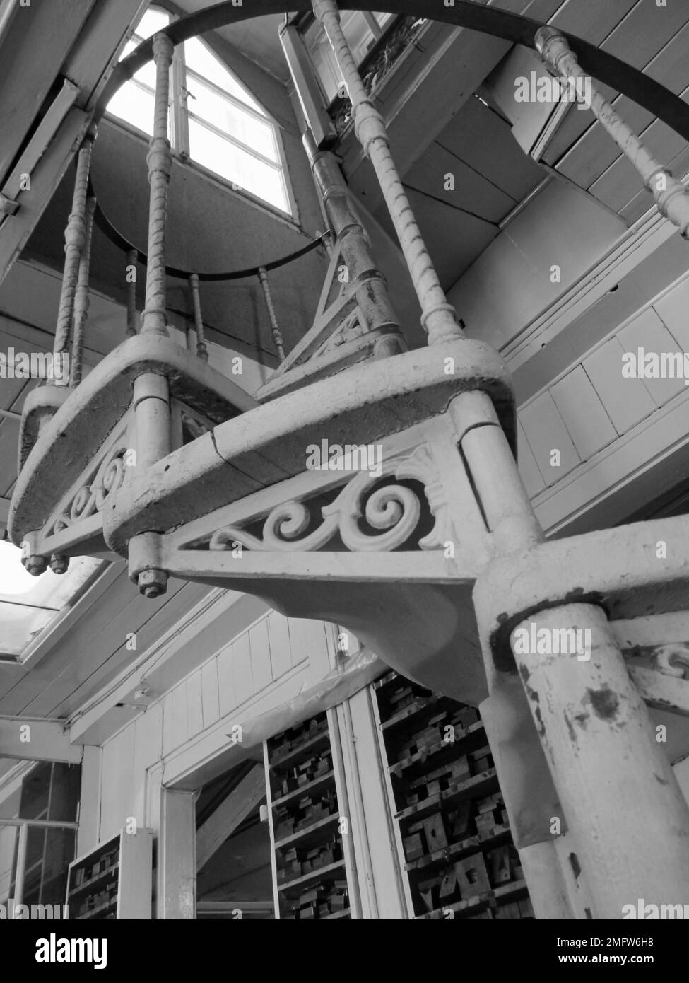 Black metal staircase Black and White Stock Photos & Images - Alamy