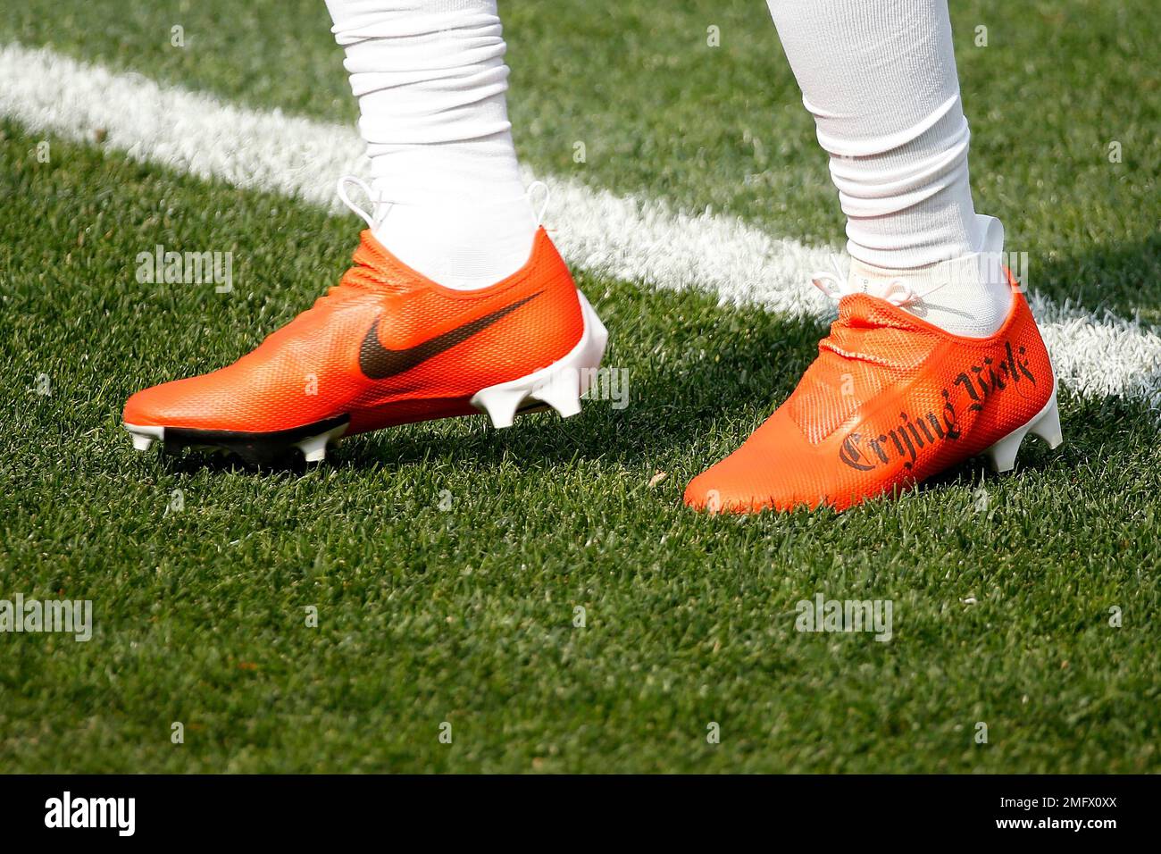 Nike wide deals cleats