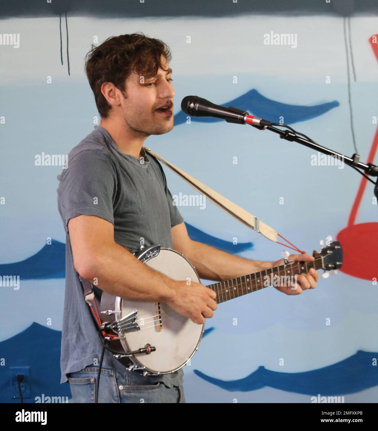 Yoke Lore Adrian Galvin films a session in Brooklyn Stock Photo Alamy