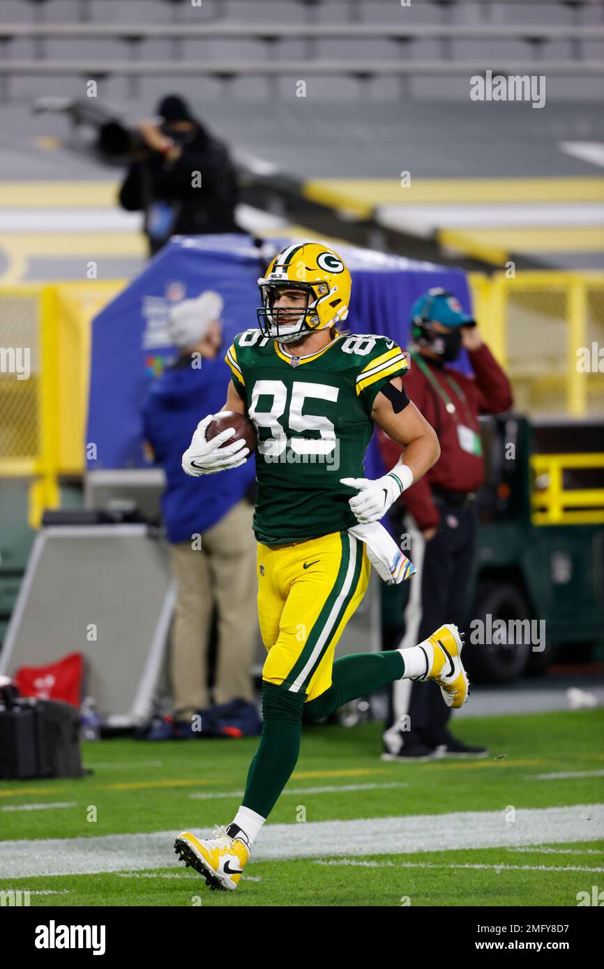 Green Bay Packers tight end Robert Tonyan (85)before the game