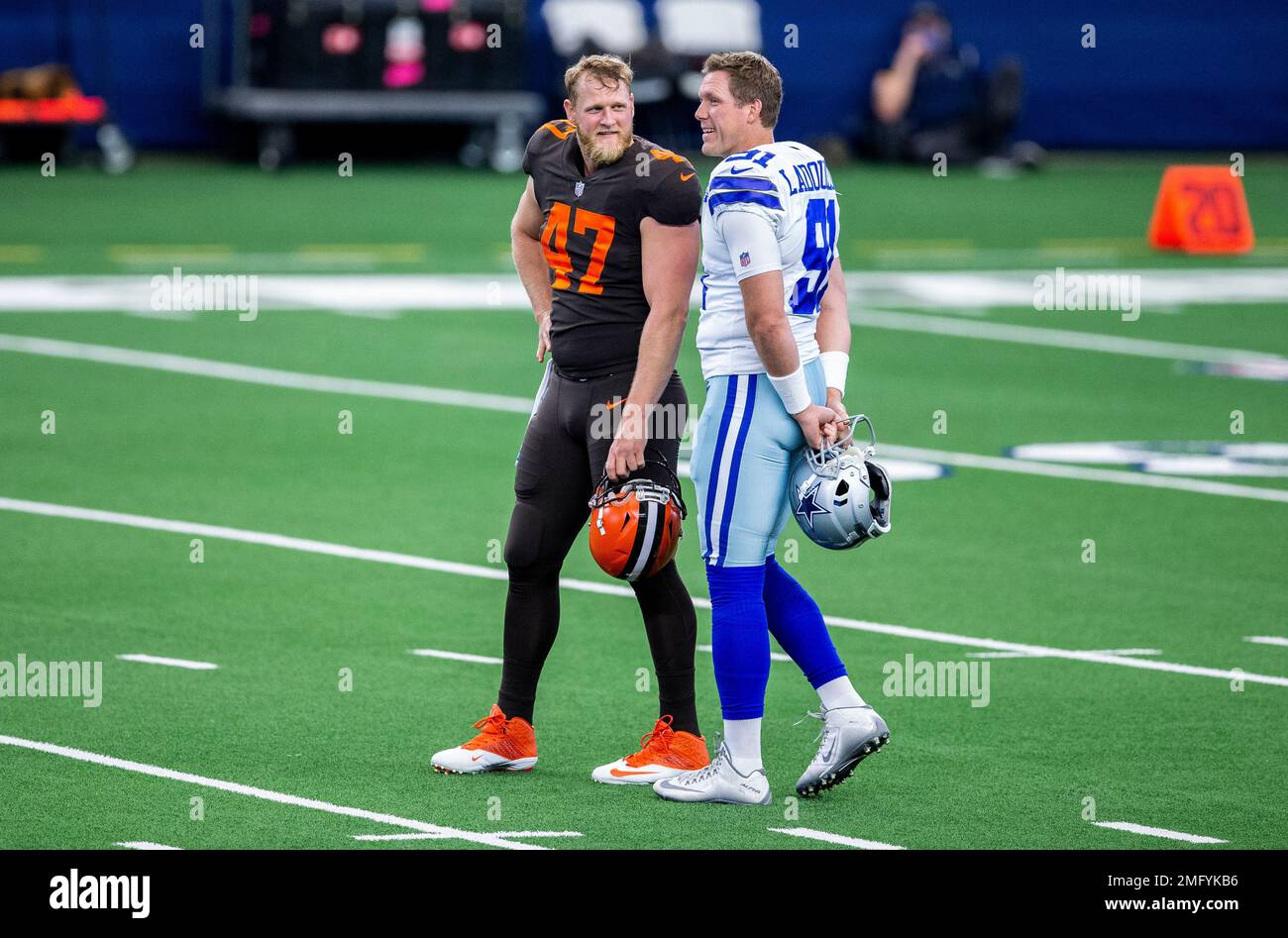 Jacksonville, FL, USA. 29th Nov, 2020. Cleveland Browns long snapper Charley  Hughlett (47) before 1st half NFL football game between the Cleveland  Browns and the Jacksonville Jaguars at TIAA Bank Field in