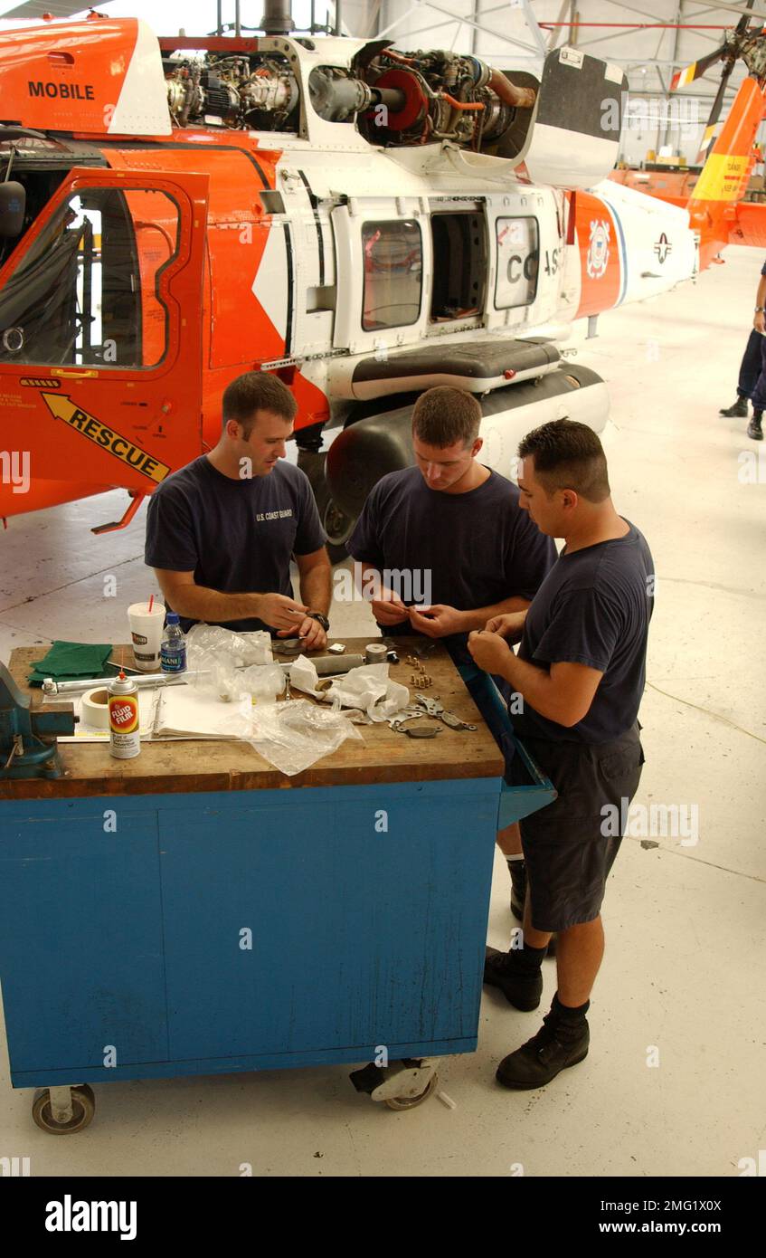 Coast Guard Structures - Air Stations - Operations - 26-HK-96-131 ...