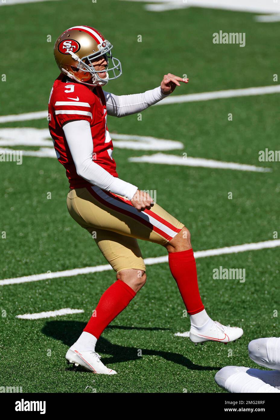 San Francisco 49ers kicker Robbie Gould (9) in action against the New ...