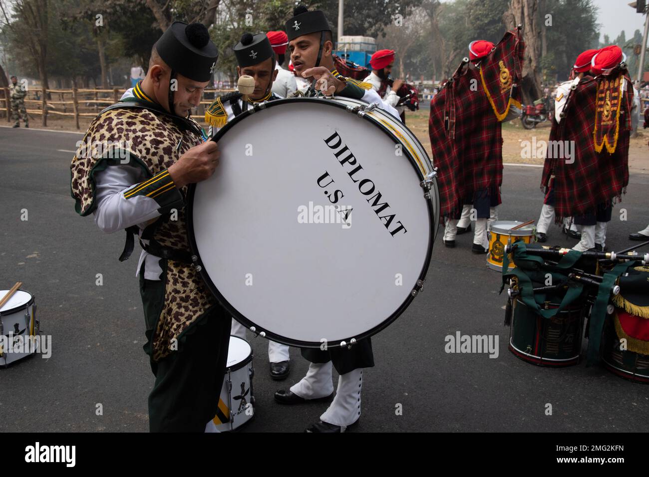 Kolkata, India. 25th Jan, 2023. As India is all set to commemorate its 74th Republic Day celebration on January 26, the full-dress rehearsal of the Republic Day Parade was held at Kolkata Red Road.Indian Army, Indian Navy, Indian Air Force, Assam Rifles, Panjab regiment, Gorkha regiment, Kolkata police, and many schools took part in the Full Dress Parade Rehearsal for Republic Day 2023 in Kolkata. (Photo by Barun Kumar Das/Pacific Press/Sipa USA) Credit: Sipa USA/Alamy Live News Stock Photo