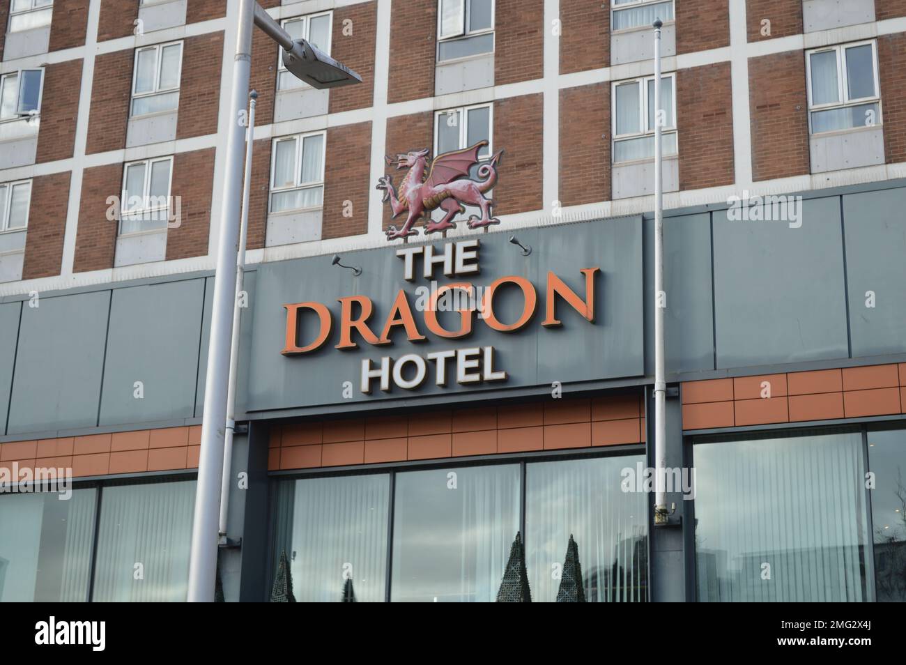 Swansea dragon hotel hi-res stock photography and images - Alamy