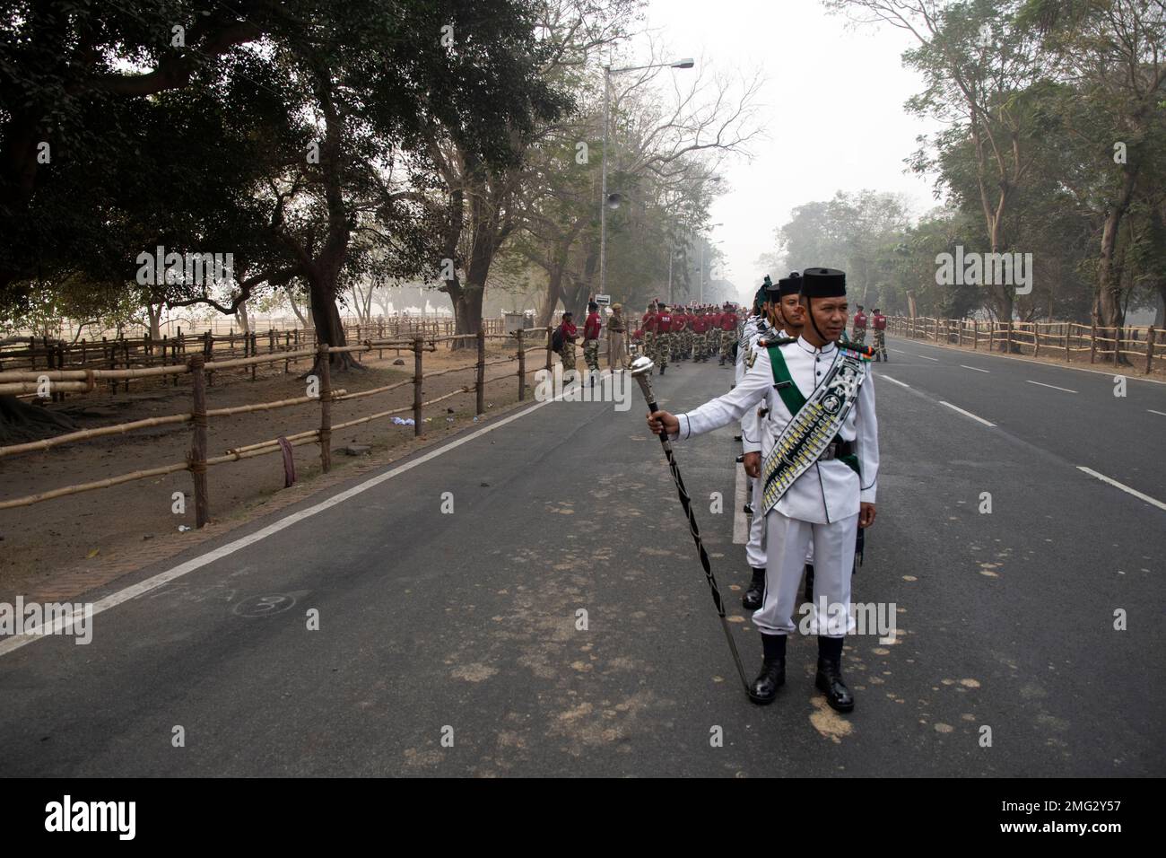 Kolkata, India. 25th Jan, 2023. As India is all set to commemorate its 74th Republic Day celebration on January 26, the full-dress rehearsal of the Republic Day Parade was held at Kolkata Red Road.Indian Army, Indian Navy, Indian Air Force, Assam Rifles, Panjab regiment, Gorkha regiment, Kolkata police, and many schools took part in the Full Dress Parade Rehearsal for Republic Day 2023 in Kolkata. (Photo by Barun Kumar Das/Pacific Press/Sipa USA) Credit: Sipa USA/Alamy Live News Stock Photo