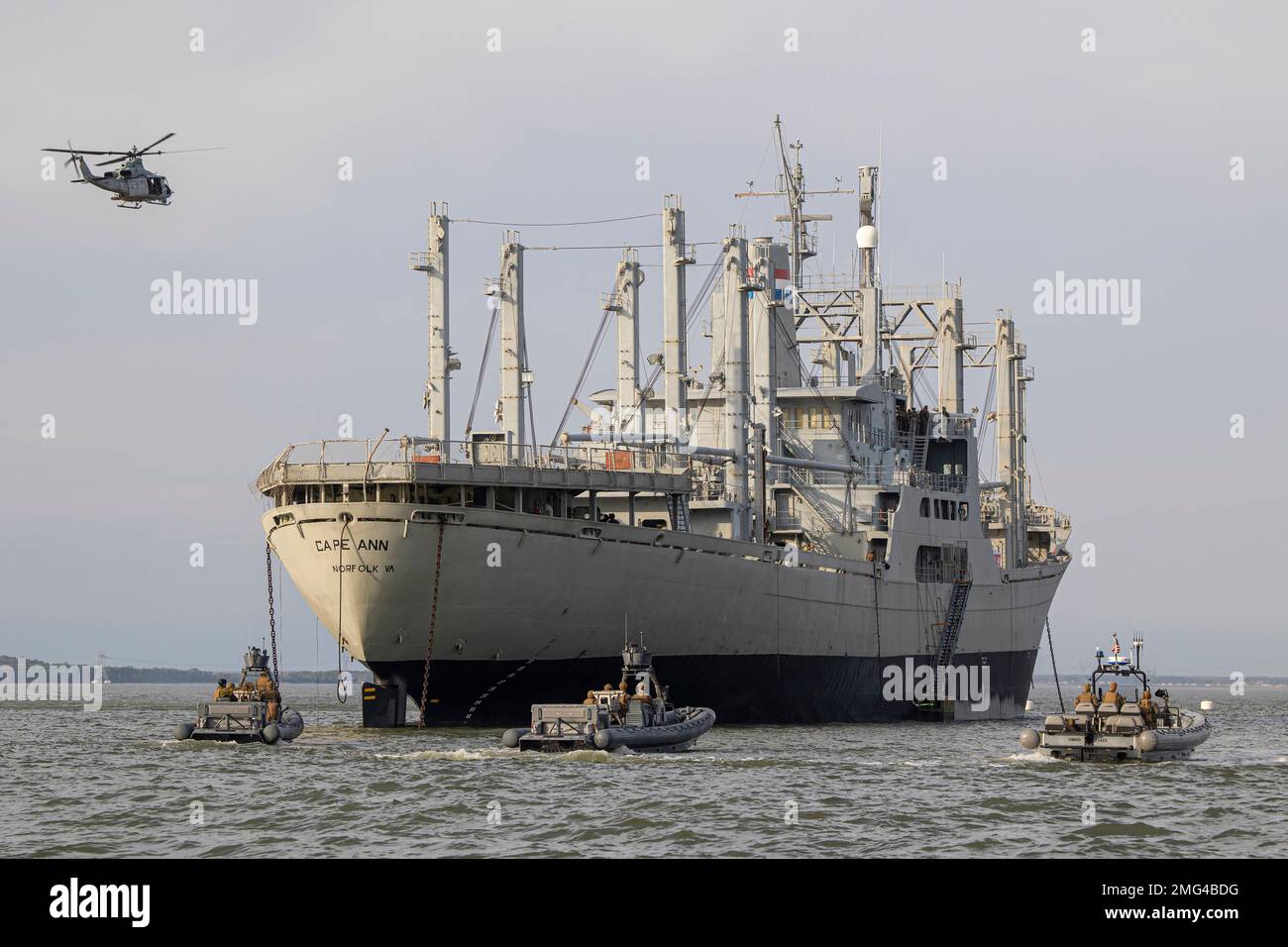 Fort Eustis, Virginia, USA. 12th Jan, 2023. U.S. Marines with the 26th Marine Expeditionary Unit (MEU), conduct Boat Assault Force (BAF) Operations during a Visit, Board, Search, and Seizure (VBSS) course at Fort Eustis, Virginia, January. 12, 2023. Marines with the MSPF and Battalion Landing Team 1/6 conducted BAF operations to further advance their qualifications to conduct VBSS operations during the upcoming deployment with the 26th MEU. The VBSS course is designed to train the MSPF and supporting enablers across the Marine Air Ground Task Force (MAGTF) to conduct Maritime Interception Stock Photo