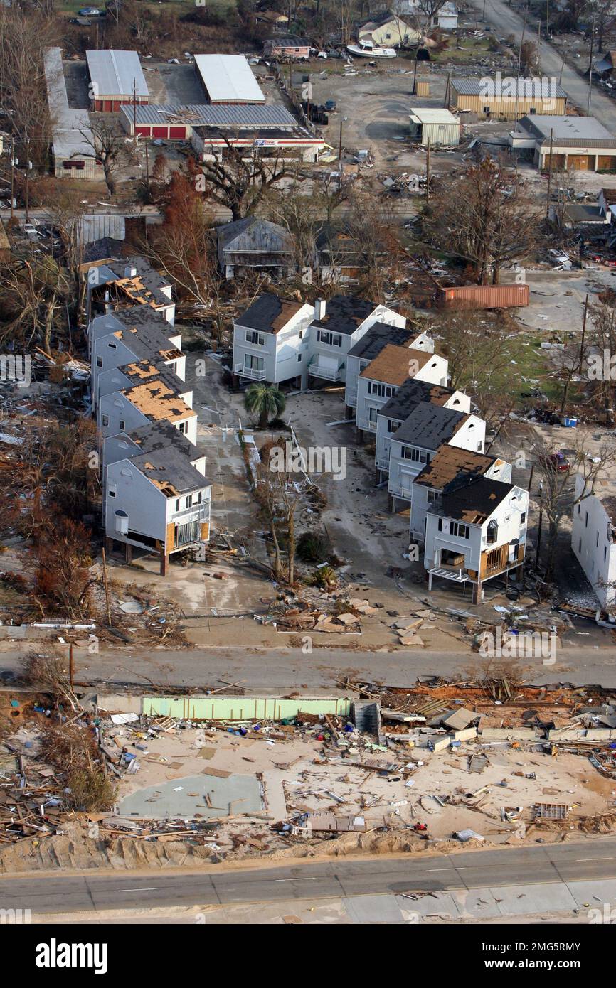 Aftermath - Aerial - 26-HK-296-152. Hurricane Katrina Stock Photo - Alamy