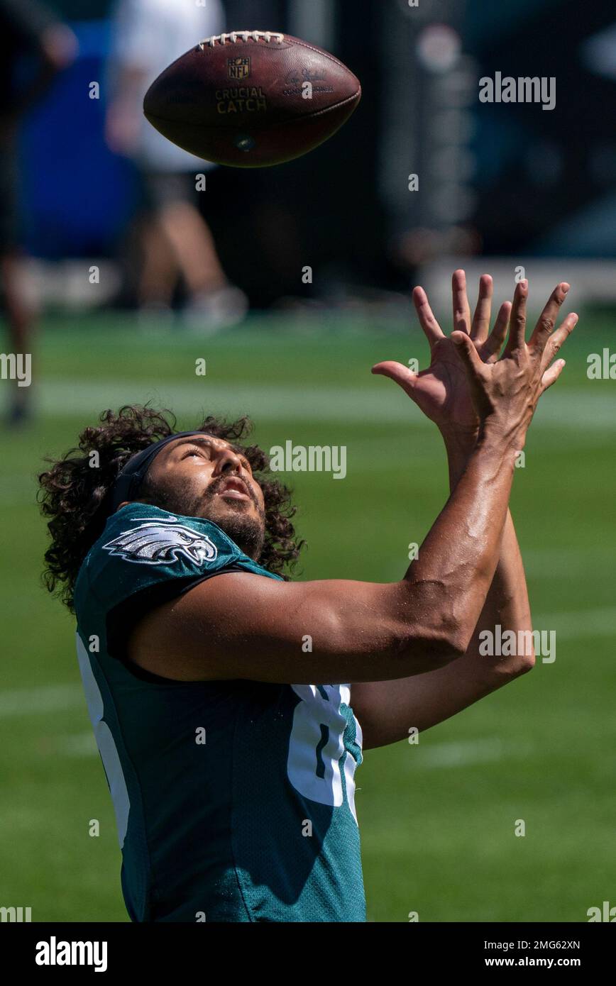 Philadelphia Eagles tight end Caleb Wilson looks up for the ball during an  NFL football practice, Sunday, Aug. 30, 2020, in Philadelphia. (AP  Photo/Chris Szagola, Pool Stock Photo - Alamy