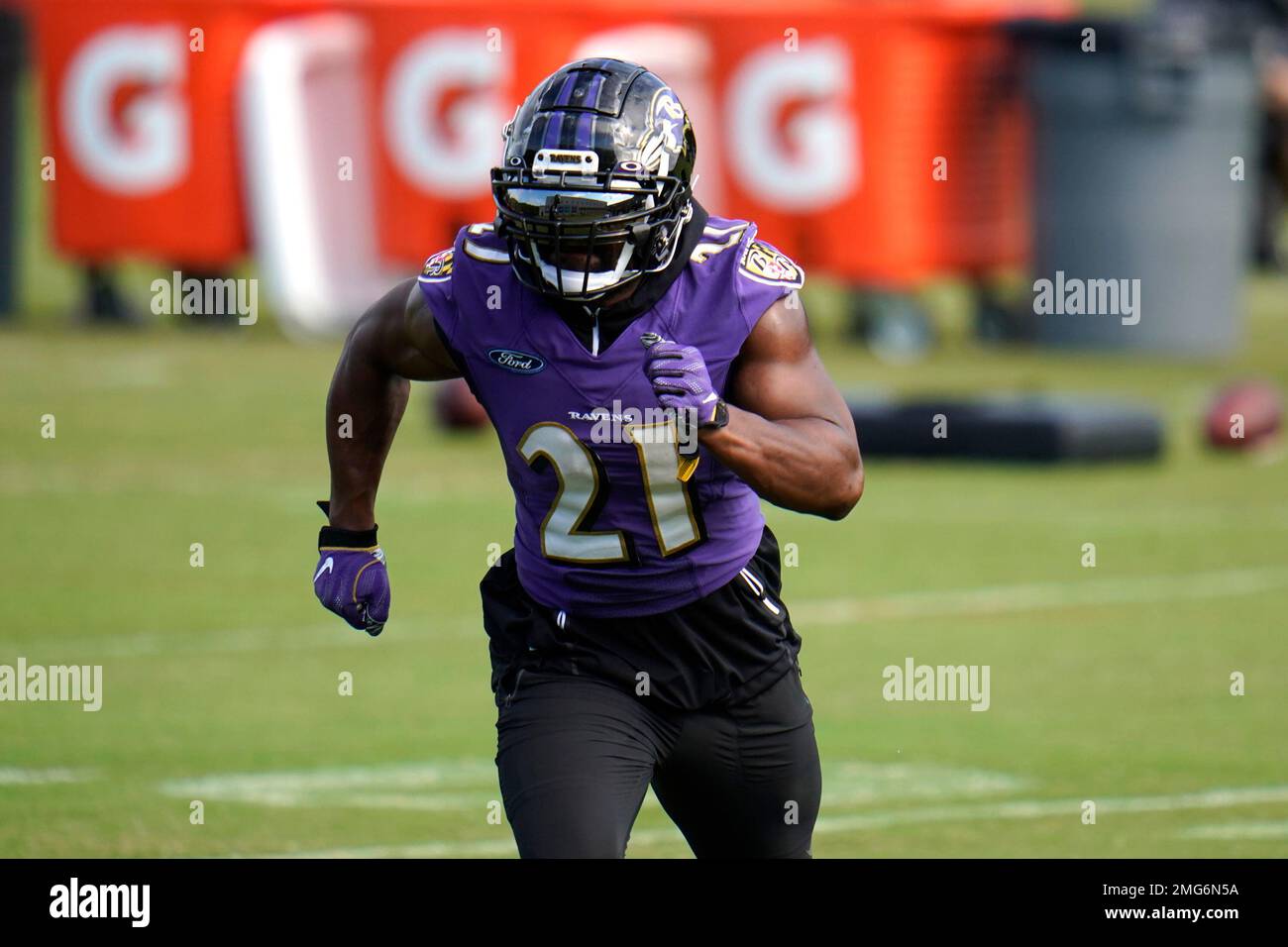Baltimore Ravens running back Mark Ingram II works out during an NFL  football training camp practice, Monday, Aug. 24, 2020, in Owings Mills,  Md. (AP Photo/Julio Cortez Stock Photo - Alamy