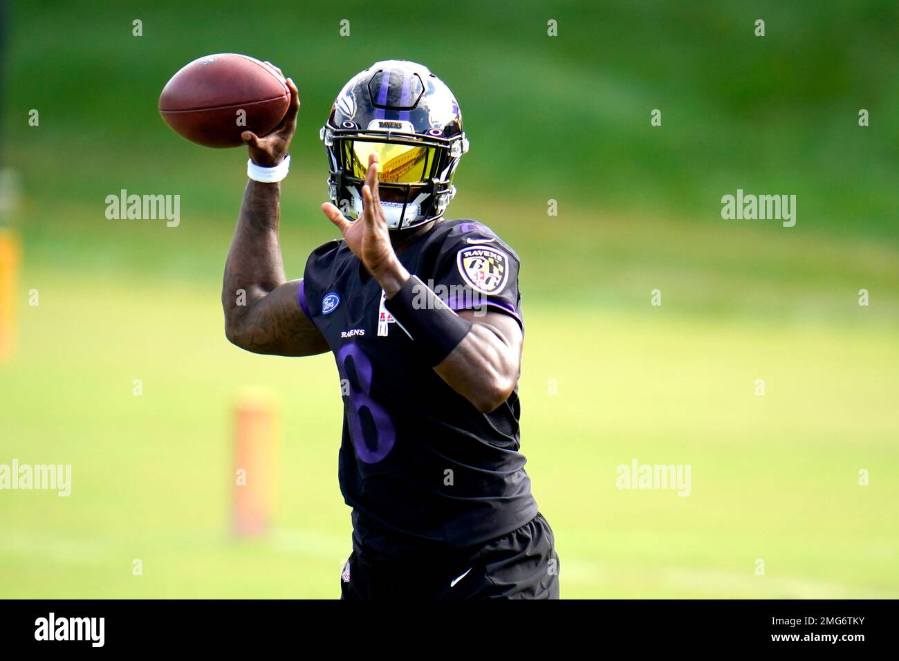 Baltimore Ravens quarterback Trace McSorley works out during an NFL  football training camp practice, Monday, Aug. 24, 2020, in Owings Mills,  Md. (AP Photo/Julio Cortez Stock Photo - Alamy