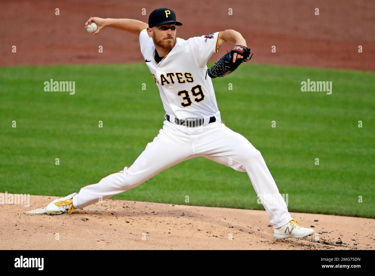 Pittsburgh Pirates starting pitcher Chad Kuhl delivers during the first