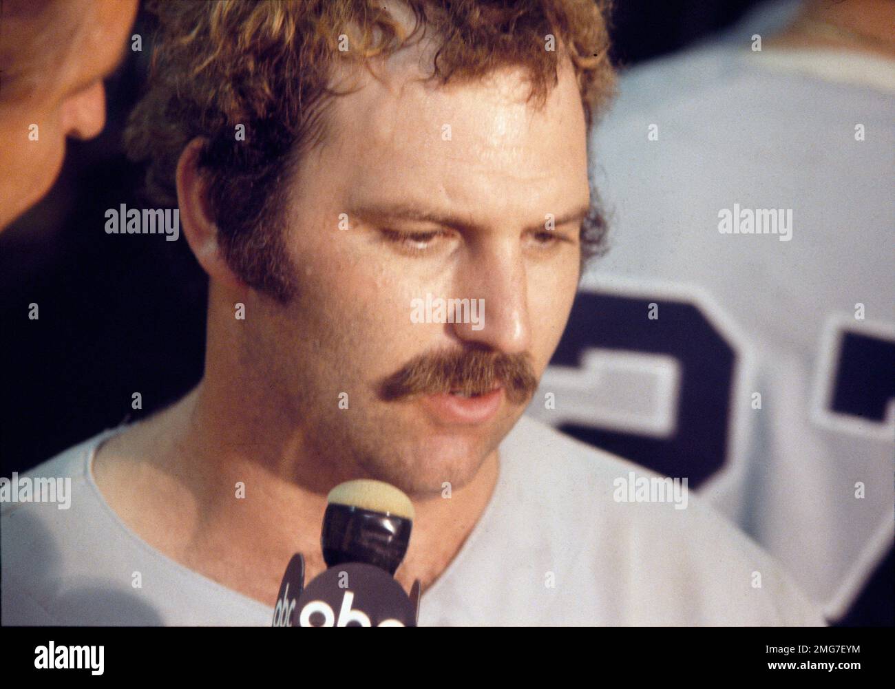 New York Yankees catcher Thurman Munson (15) blocks home plate as