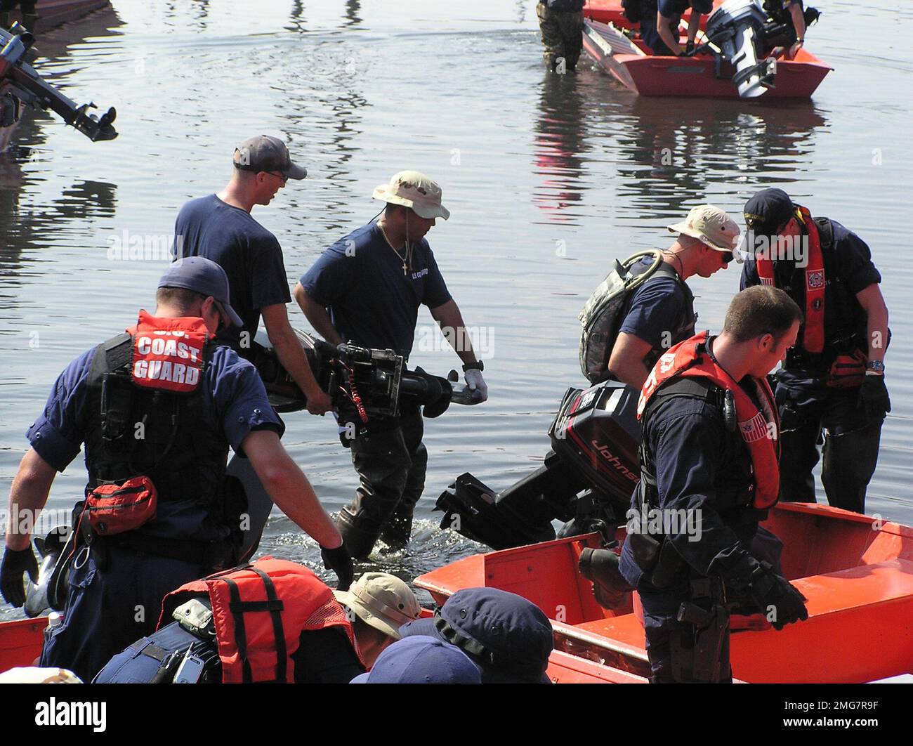 Operation Baton Rouge Marine Safety Unit Baton Rouge - New Orleans Flood Operations - 26-HK ...