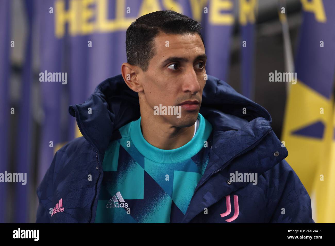 Verona, Italy, 10th November 2022. Angel Di Maria of Juventus makes his way to the bench after exiting the tunnel prior to kick off in the Serie A match at Stadio Marcantonio Bentegodi, Verona. Picture credit should read: Jonathan Moscrop / Sportimage Stock Photo