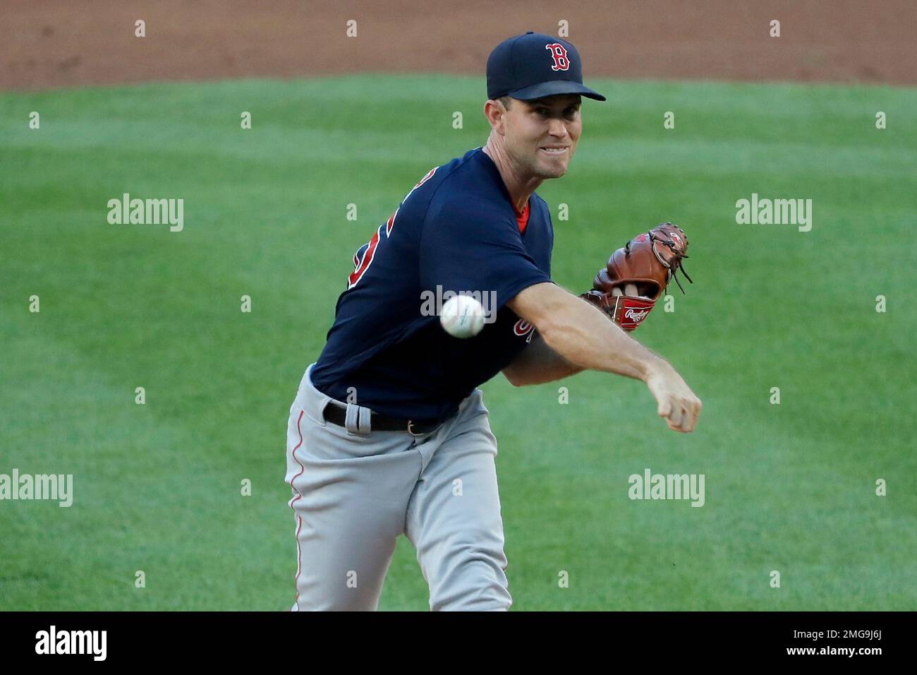 Boston Red Sox pitcher Ryan er throws during the first inning of the