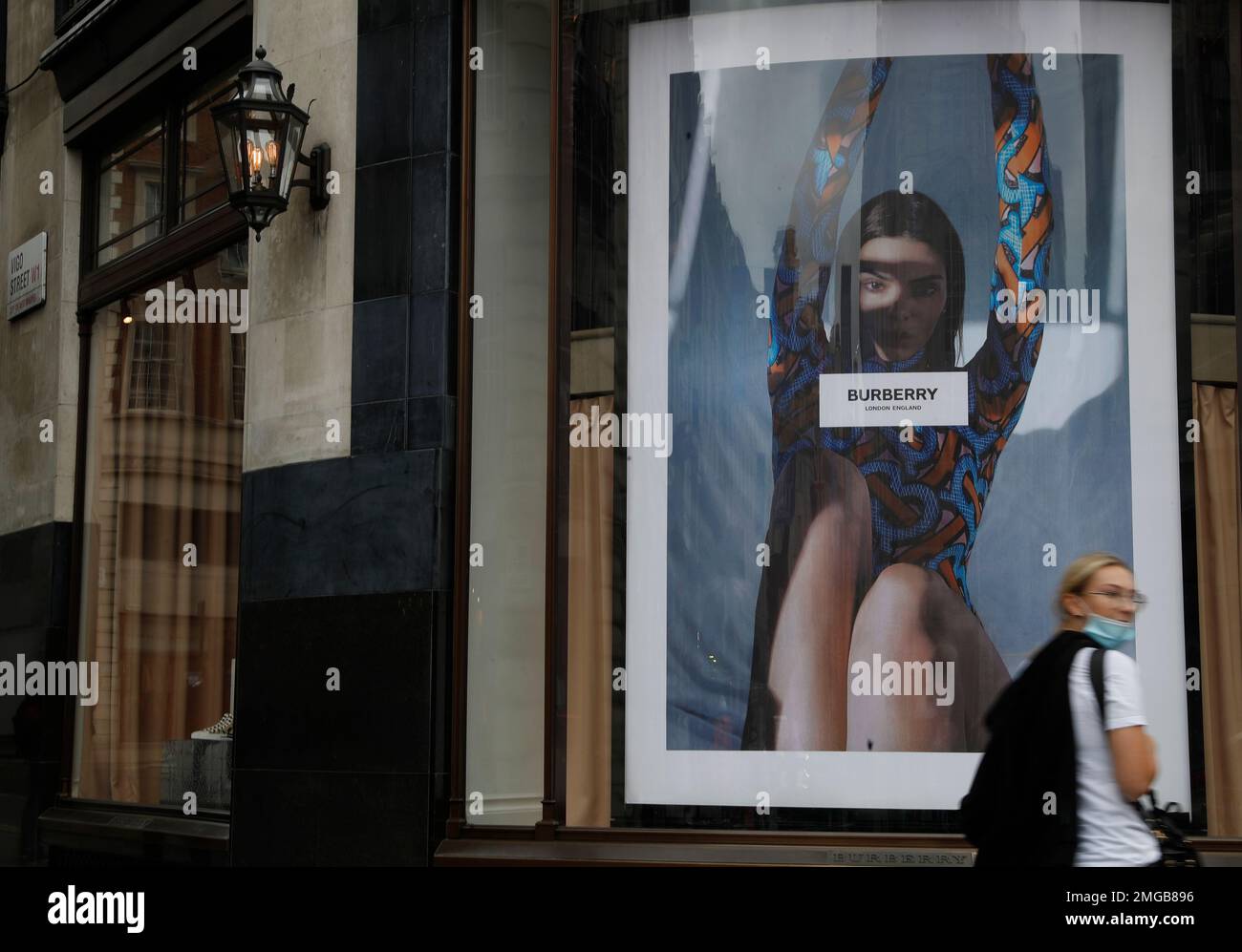 Burberry hot sale london jobs