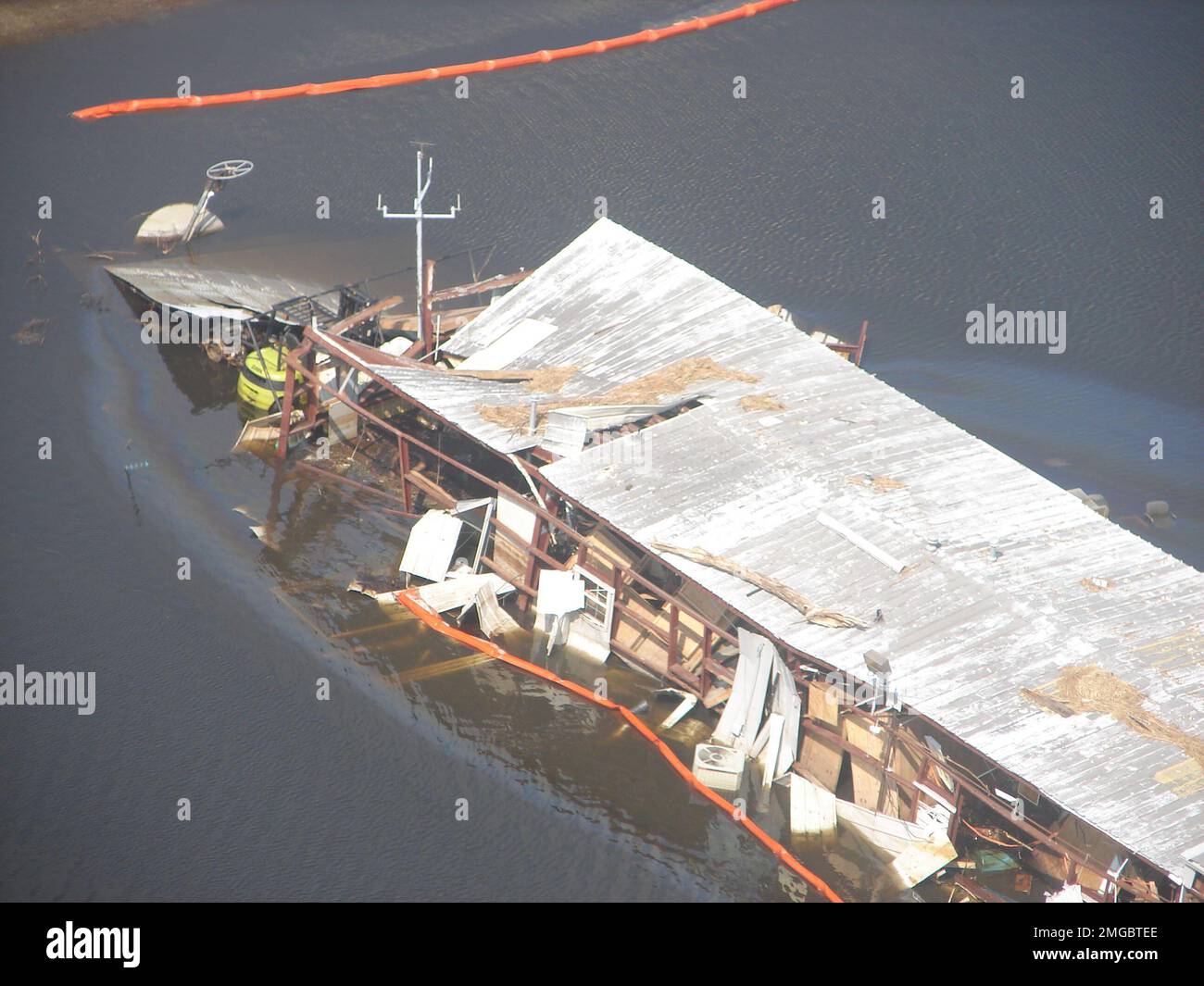 Pollution - ESU St. Louis Response - Shell Narin - 26-HK-247-65 ...