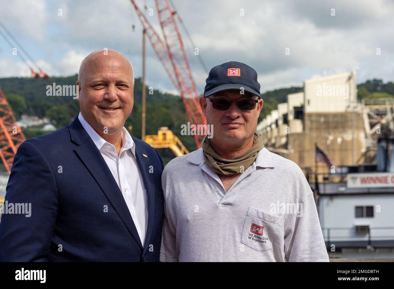 Emsworth lock and dam hires stock photography and images Alamy