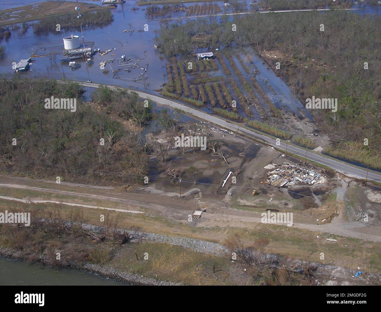 Pollution - ESU St. Louis Response - Shell Narin - 26-HK-247-90. Inside ...