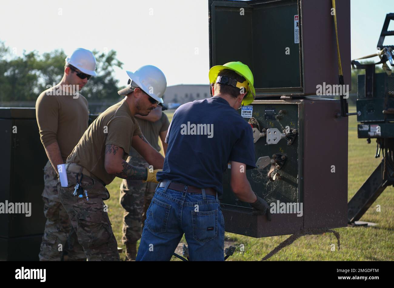 Nodak electric cooperative hires stock photography and images Alamy