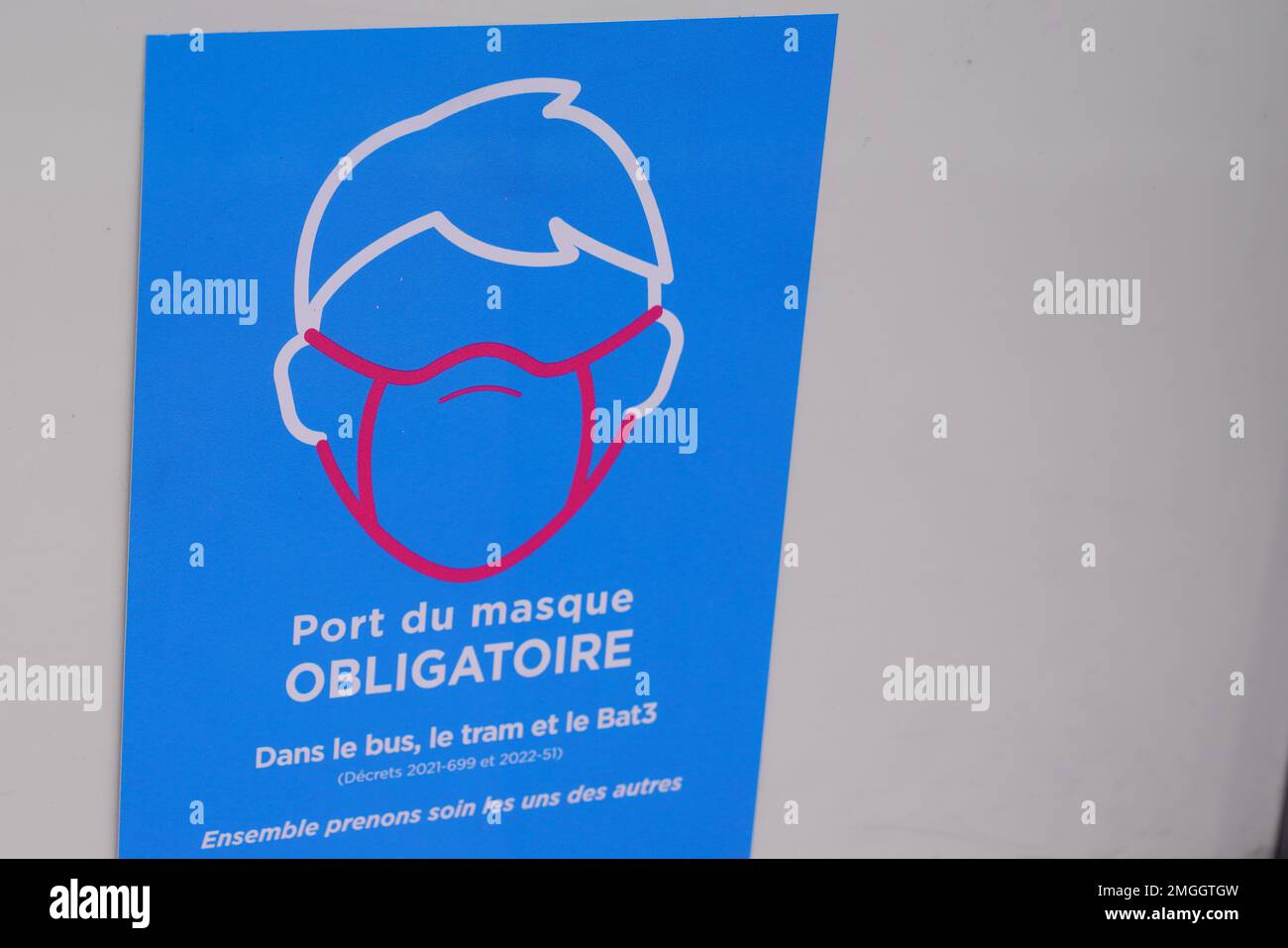port du masque obligatoire french tex panel means Mandatory mask