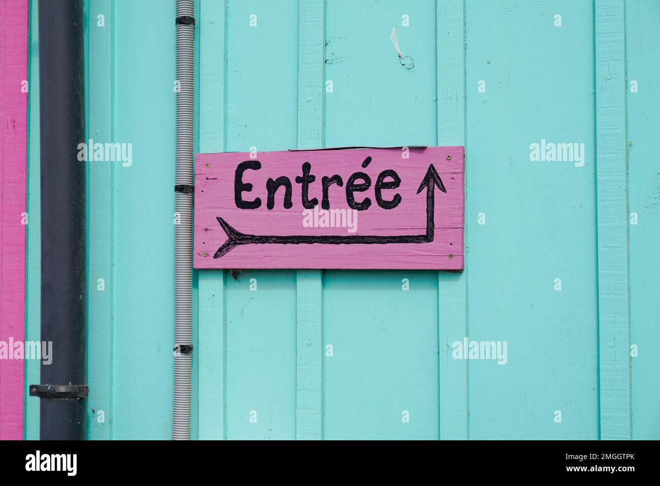arrow panel entree french text sign means entrance text Stock Photo