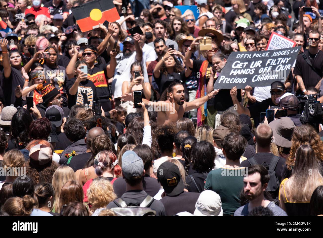 Melbourne Australia. 26th Jan 2023. Protests during Australia Day, traditional dance performance. Adam G/Alamy Live News Stock Photo