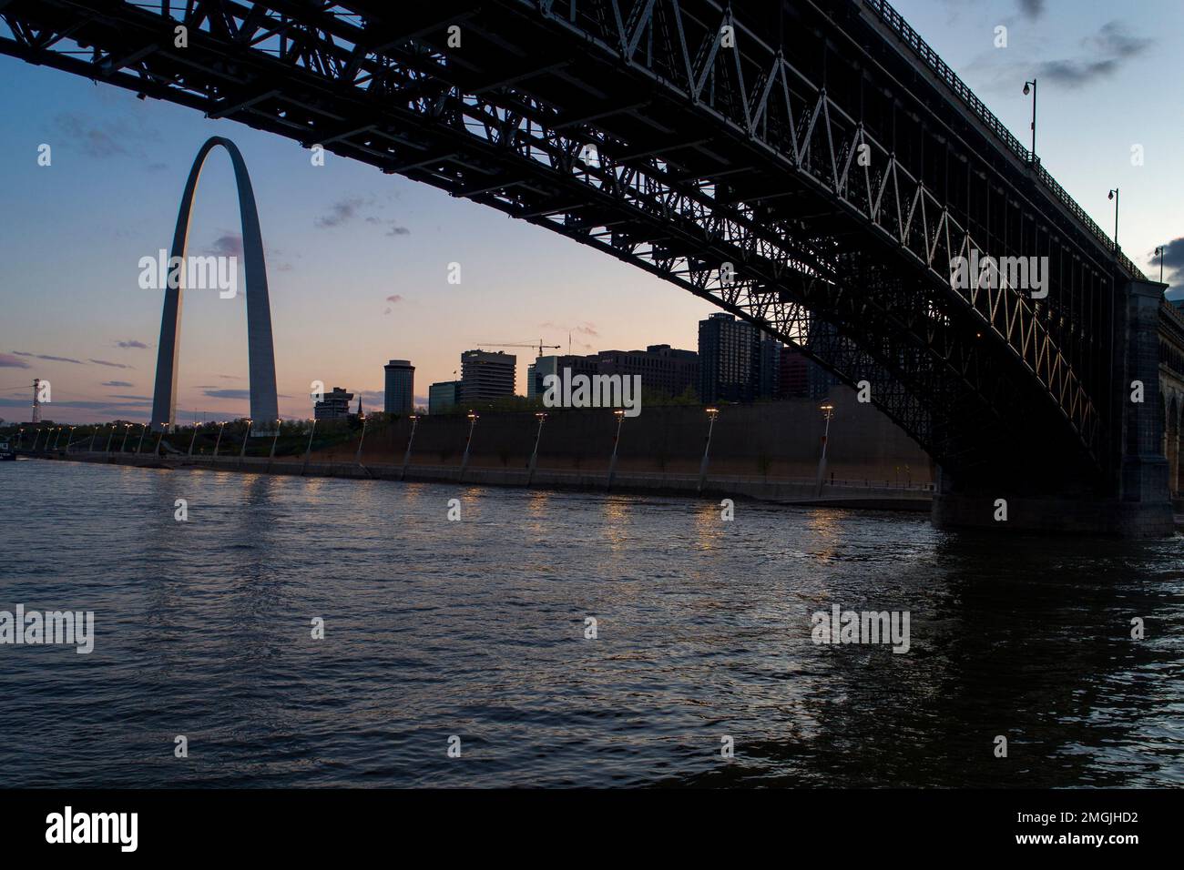 The Eads Bridge crosses the Mississippi River from Illinois to Missouri