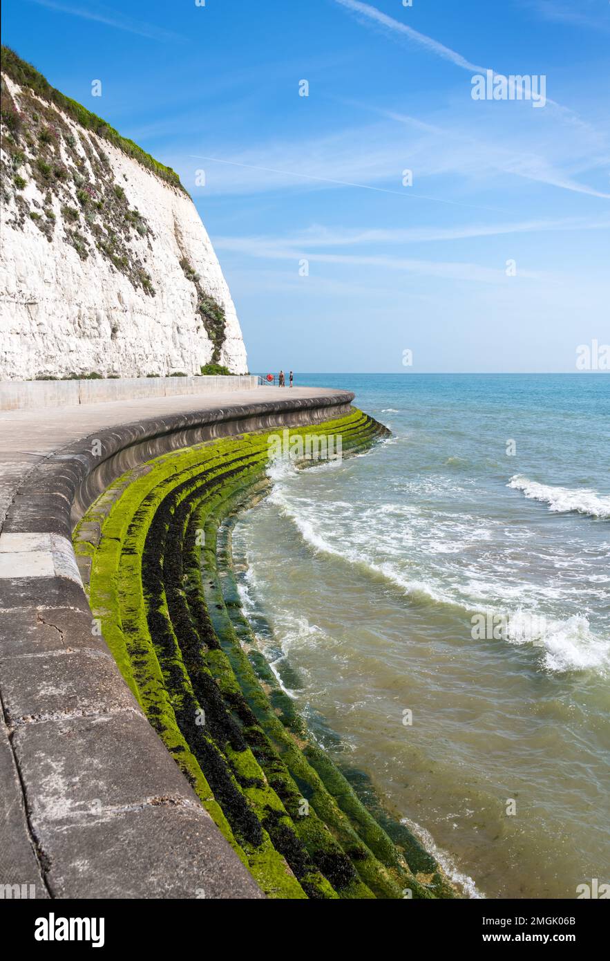 Undercliff walking trail hires stock photography and images Alamy