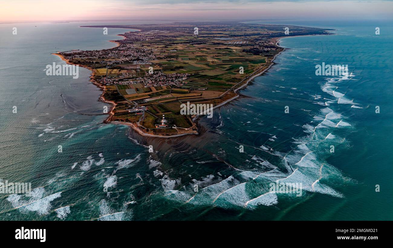 View of the Chassiron lighthouse at the northern tip of Oleron Island ...